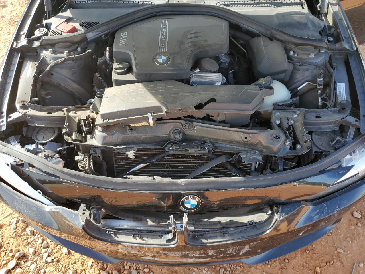 2015 BMW 3er VIN WBA3A5G52FNS89772 Copart auction photo, front end damage thumbnail 11