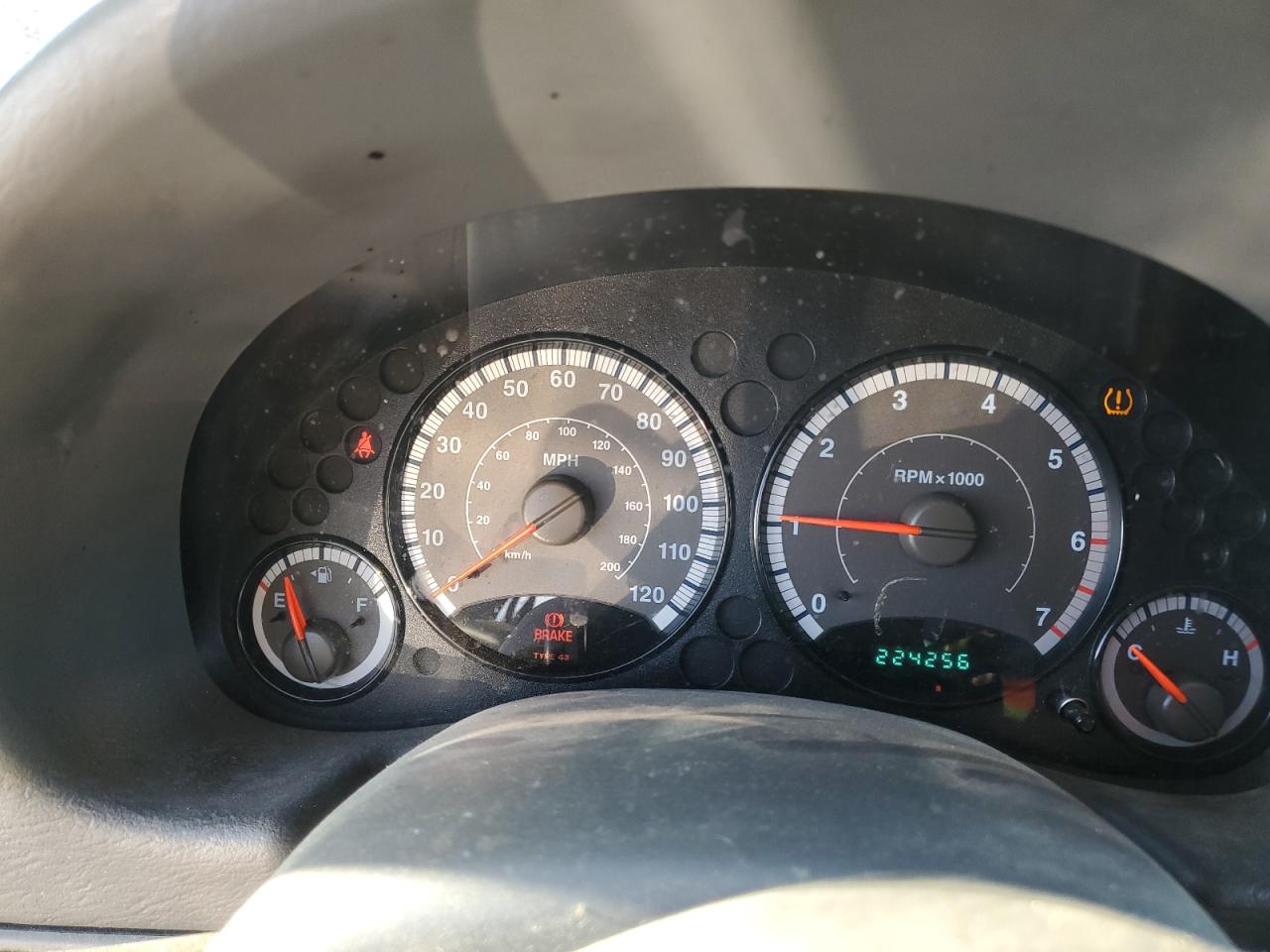 2005 Jeep Liberty (North America) VIN 1J4GL38K15W538914 Copart auction photo, front end / undercarriage damage thumbnail 9