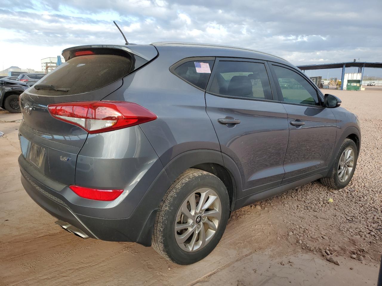 2016 Hyundai Tucson VIN KM8J33A26GU128562 Copart auction photo, front end damage thumbnail 3