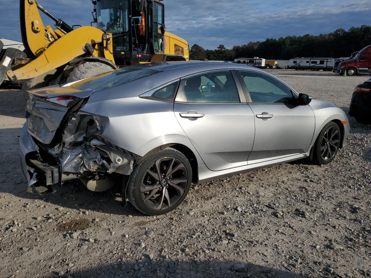 2019 Honda Civic VIN 19XFC2F84KE024192 Copart auction photo, rear end / minor dent/scratches damage thumbnail 3
