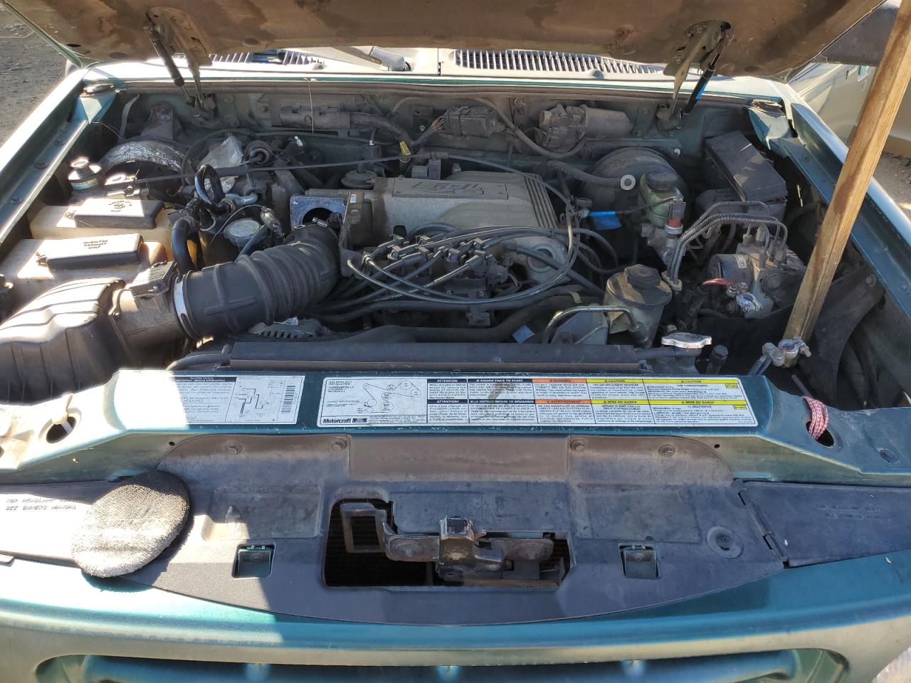 1998 Ford Explorer VIN 1FMZU32P8WZC33499 Copart auction photo, rear end / side damage thumbnail 13