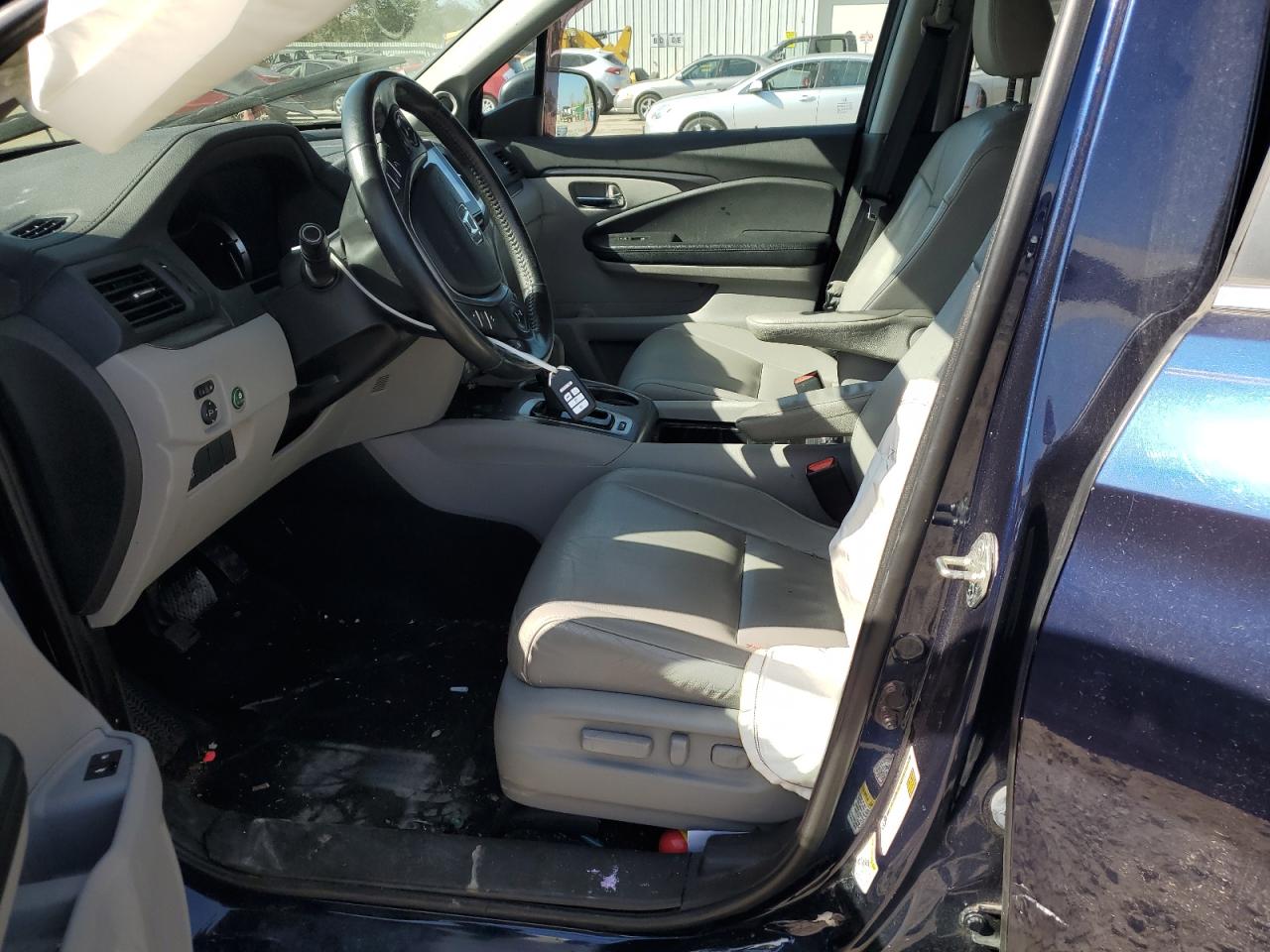 2016 Honda Pilot VIN 5FNYF6H8XGB107132 Copart auction photo, front end damage thumbnail 7