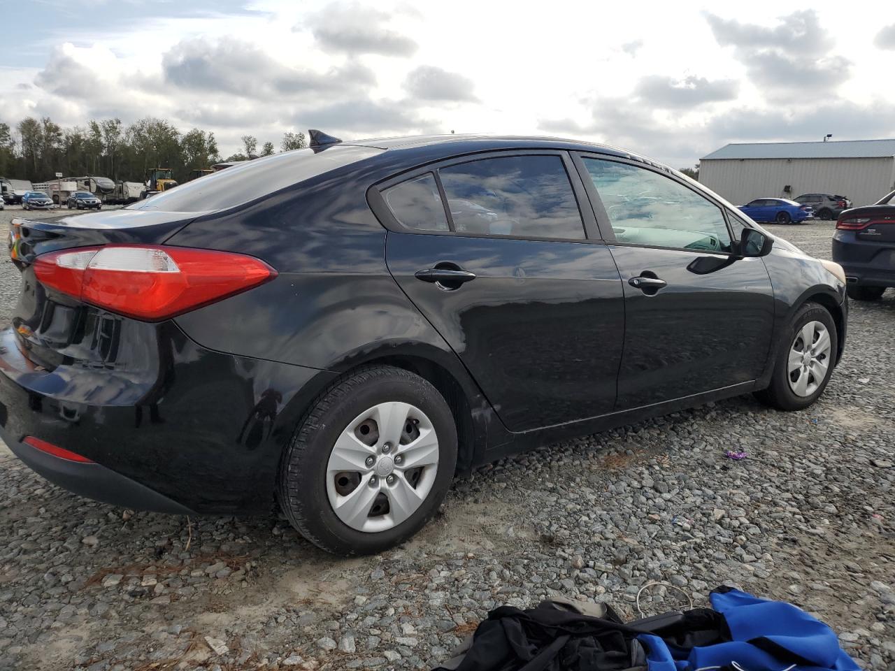 2014 KIA Forte VIN KNAFK4A69E5246244 Copart auction photo, minor dent/scratches / water/flood damage thumbnail 3