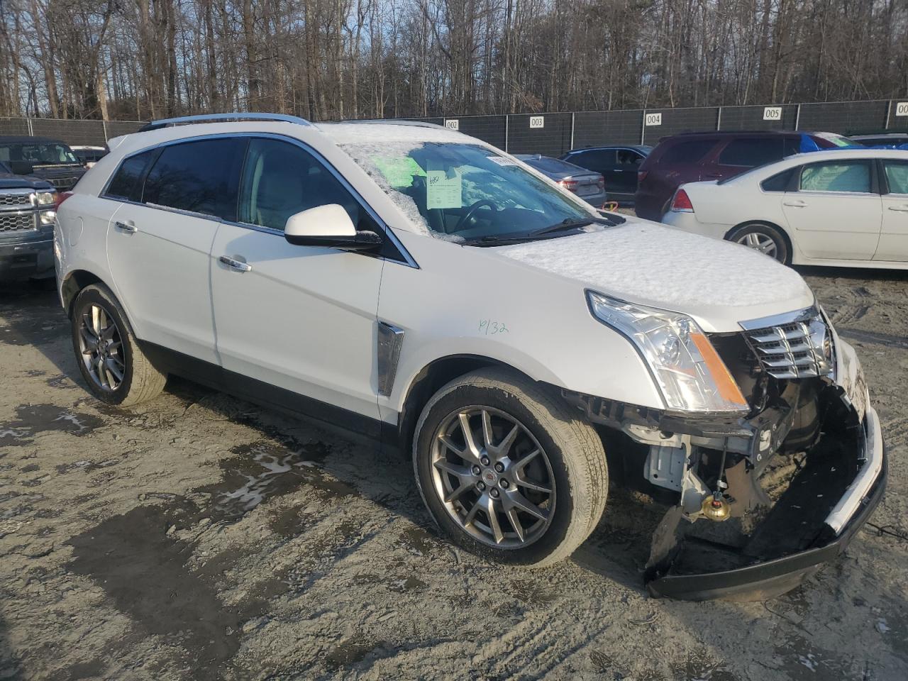 2013 Cadillac SRX VIN 3GYFNCE30DS647488 Copart auction photo, front end damage thumbnail 4