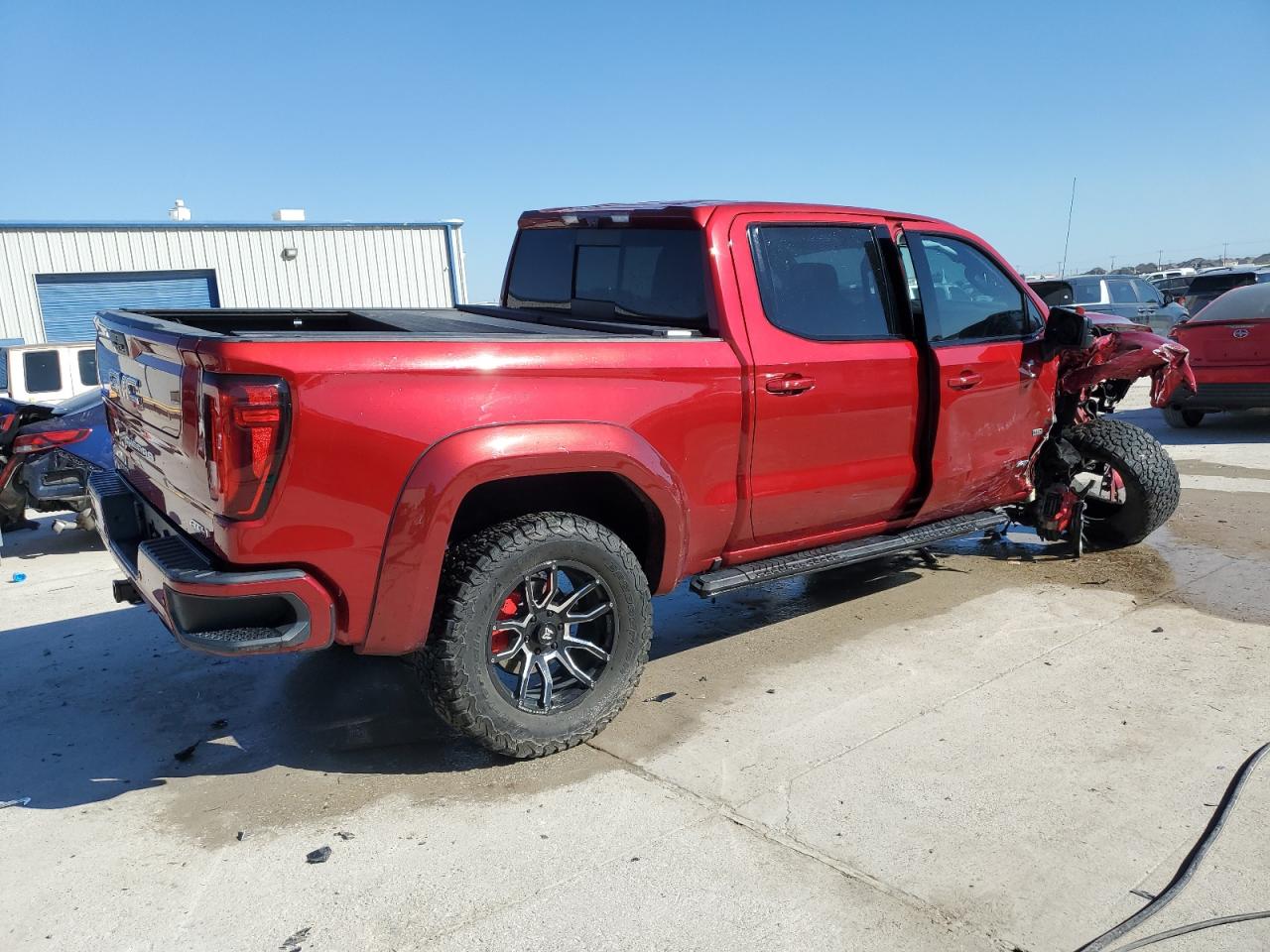 2021 GMC Sierra VIN 3GTP9EEL2MG173847 Copart auction photo, front end / side damage thumbnail 3