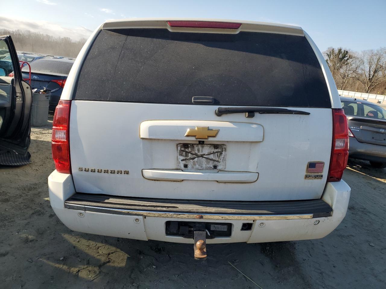 2012 Chevrolet Suburban VIN 1GNSCKE04CR229681 Copart auction photo, front end damage thumbnail 6