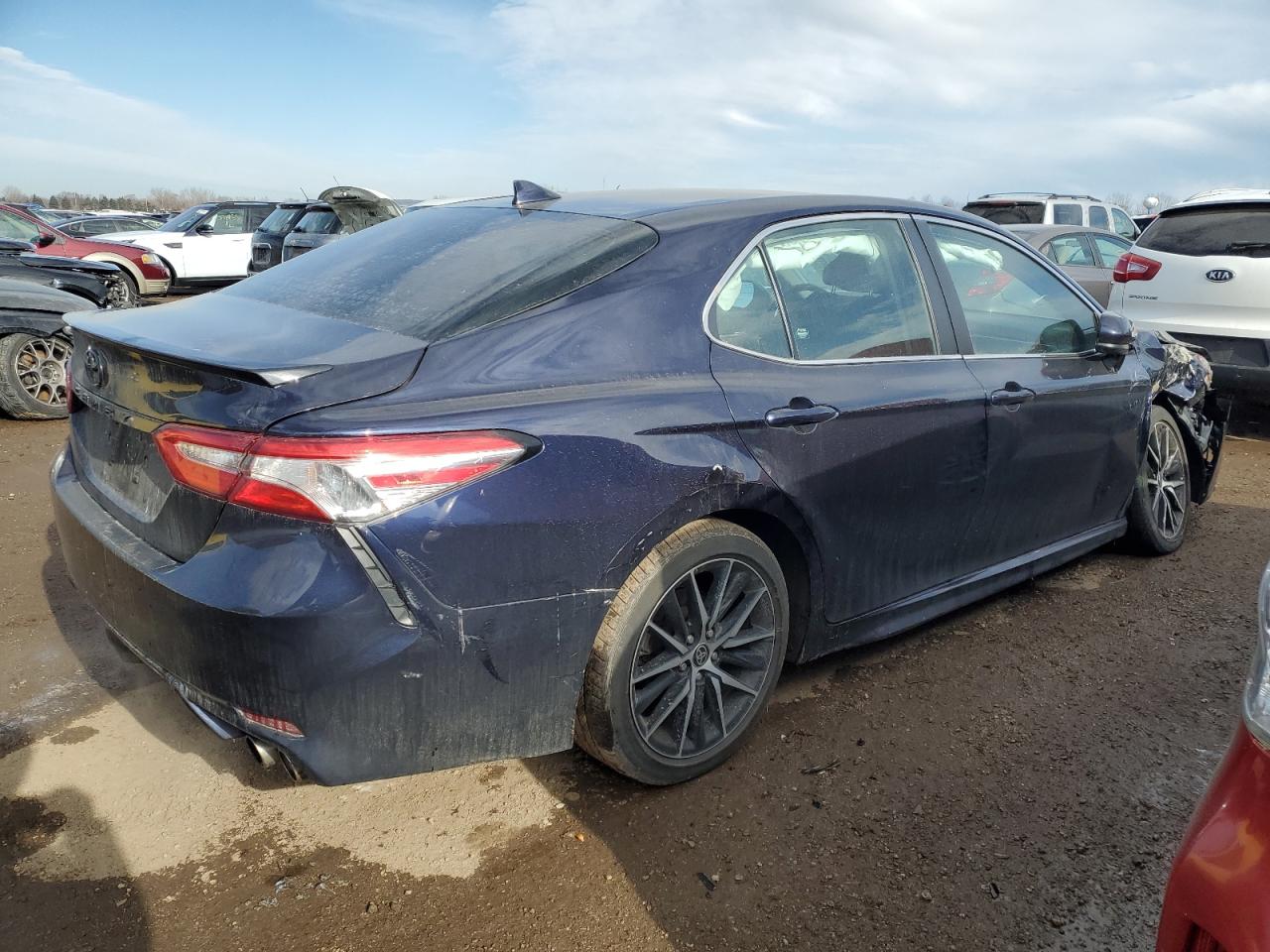 2021 Toyota Camry VIN 4T1G11AK8MU582084 Copart auction photo, front end damage thumbnail 3
