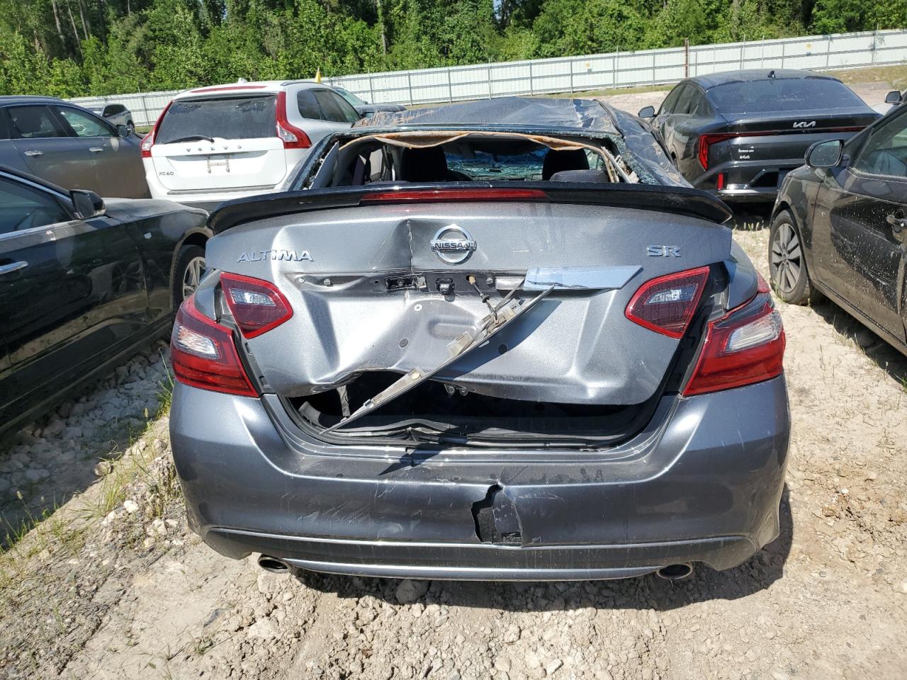 2017 Nissan Altima VIN 1N4AL3AP9HC284088 Copart auction photo, rollover / front end damage thumbnail 6