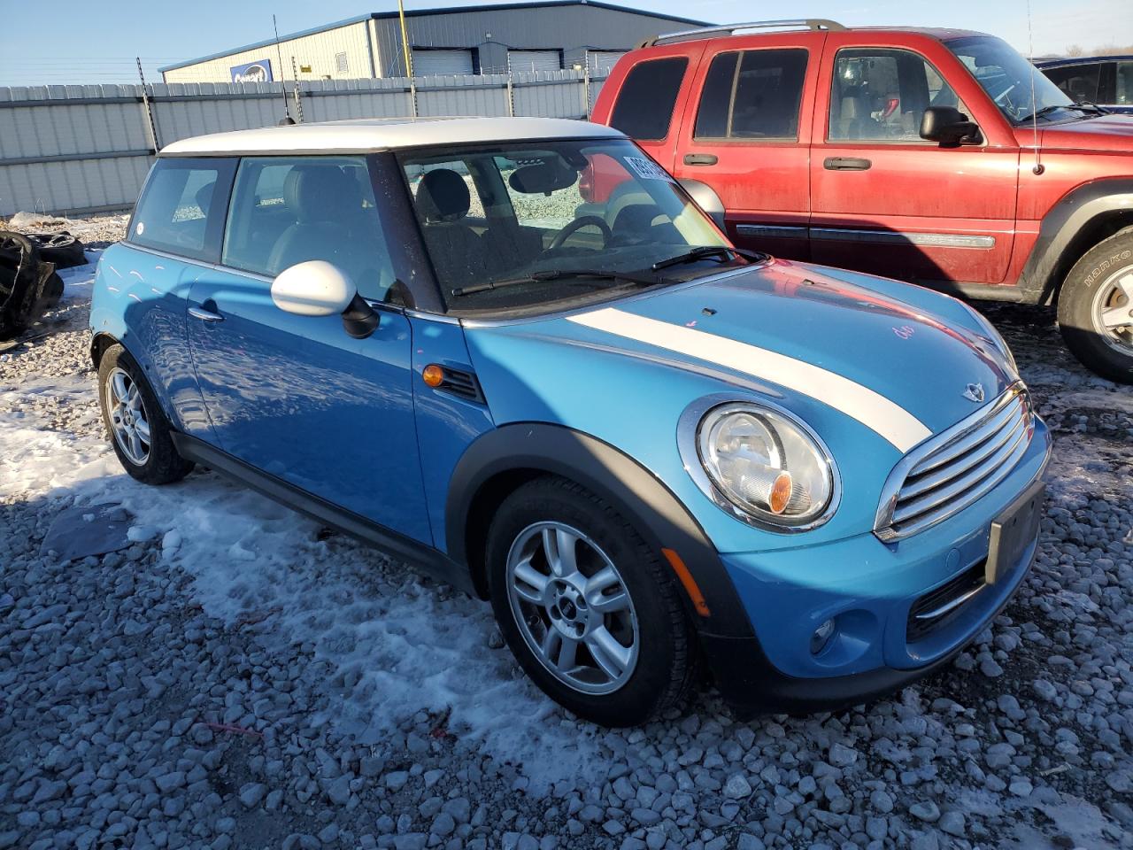 2013 MINI Cooper VIN WMWSU3C59DT679533 Copart auction photo, rear end / minor dent/scratches damage thumbnail 4