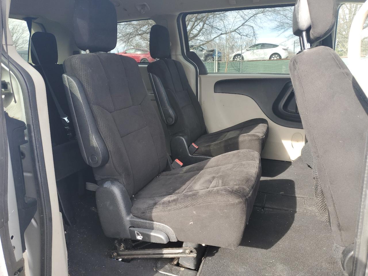 2012 Dodge Caravan VIN 2C4RDGBG0CR225981 Copart auction photo, rear end / side damage thumbnail 11