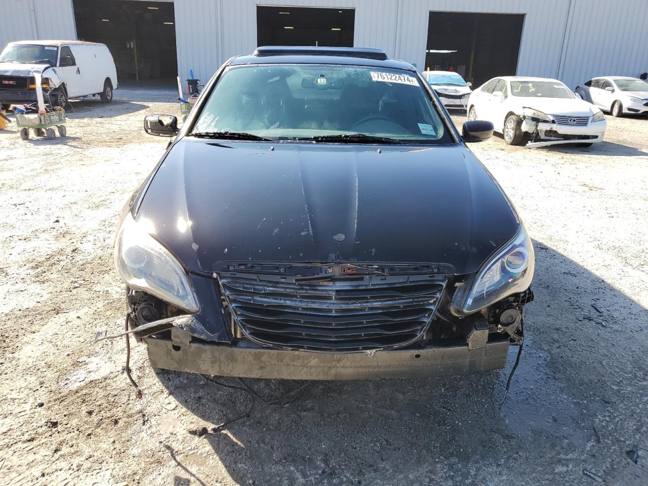 2013 Chrysler 200 VIN 1C3CCBCG6DN598696 Copart auction photo, front end / side damage thumbnail 5