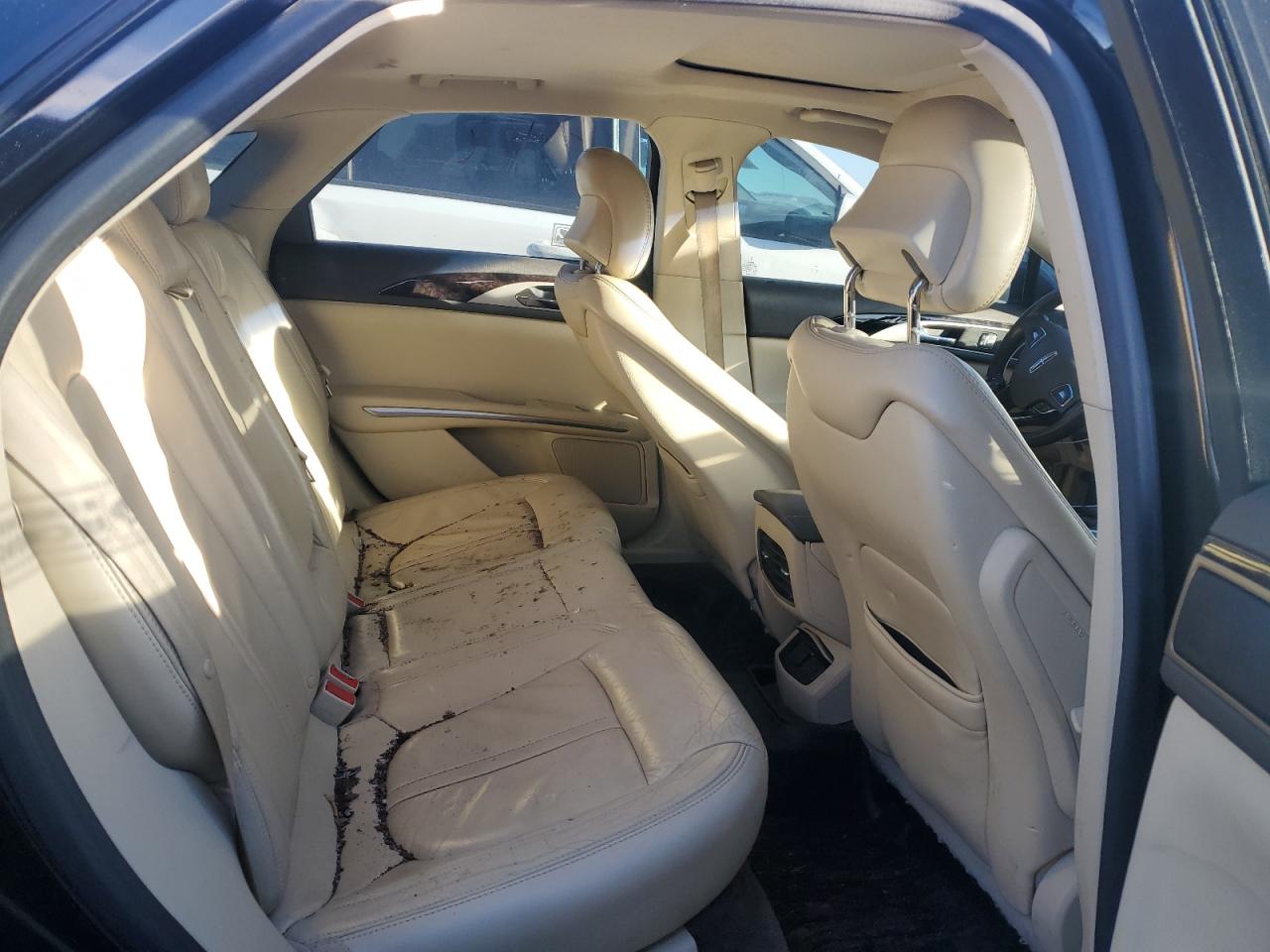 2015 Lincoln MKZ VIN 3LN6L2LU2FR606268 Copart auction photo, rear end damage thumbnail 10