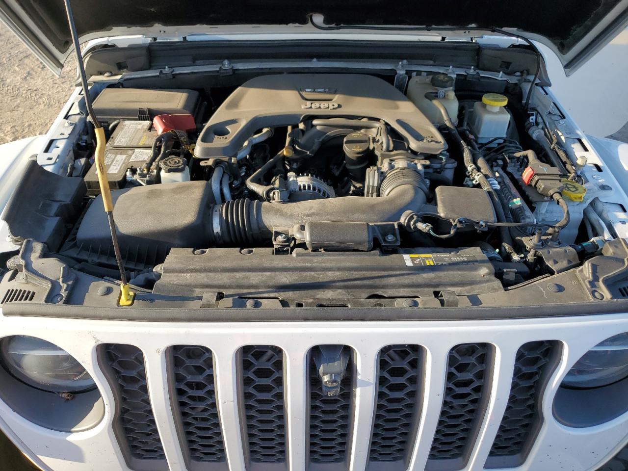 2020 Jeep Gladiator VIN 1C6JJTBG0LL142842 Copart auction photo, water/flood damage thumbnail 11