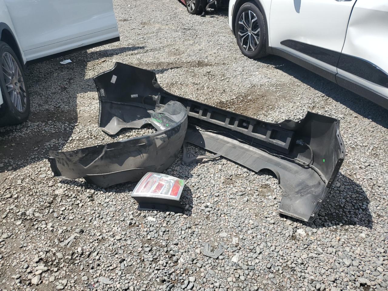 2008 Ford Edge VIN 2FMDK38CX8BA93904 Copart auction photo, rear end damage thumbnail 13