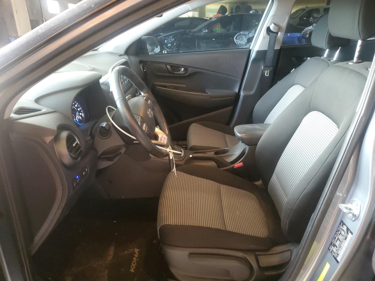 2021 Hyundai Kona VIN KM8K22AA0MU621142 Copart auction photo, front end / minor dent/scratches damage thumbnail 7