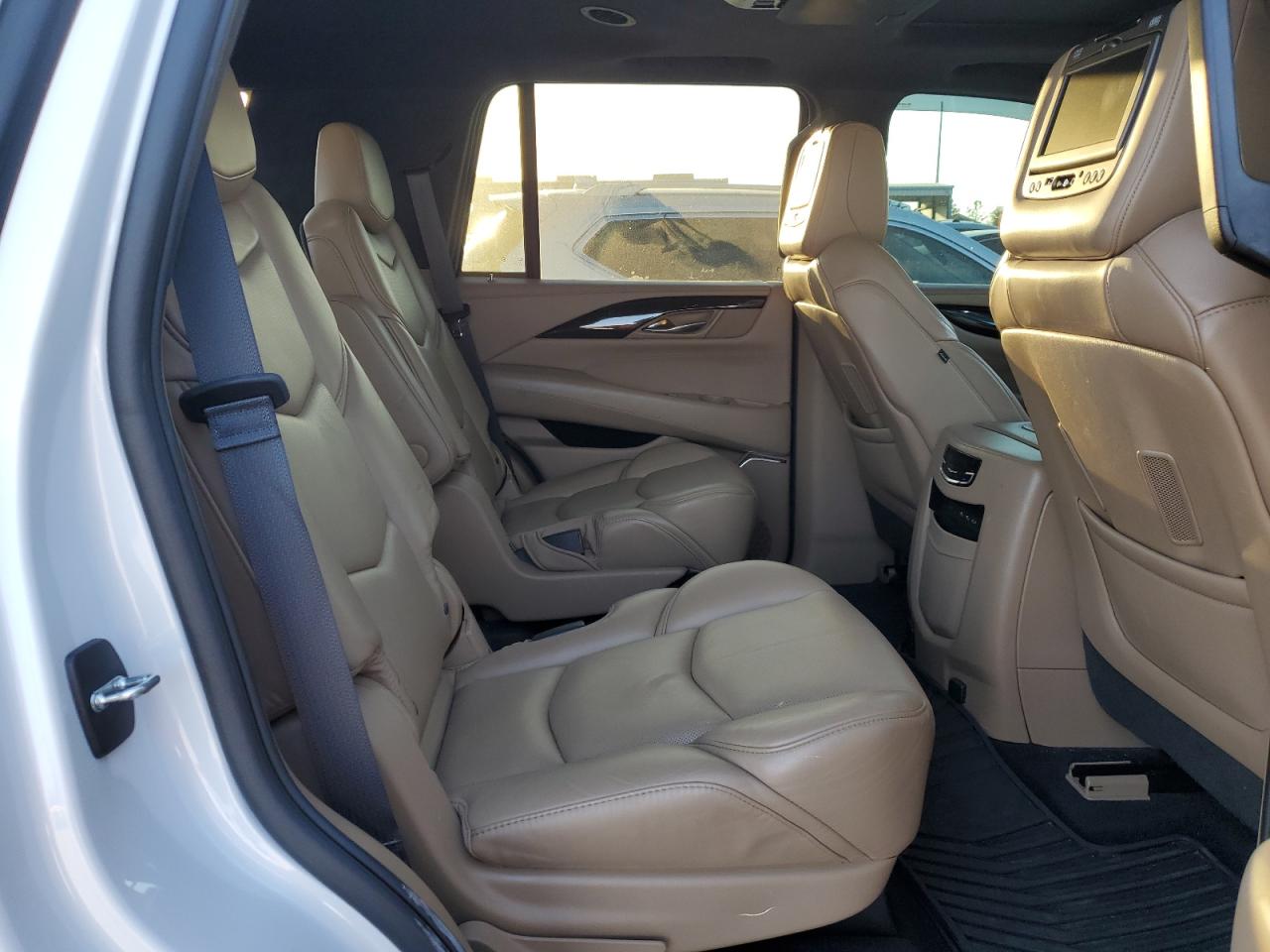 2018 Cadillac Escalade VIN 1GYS4DKJ8JR243041 Copart auction photo, front end damage thumbnail 11