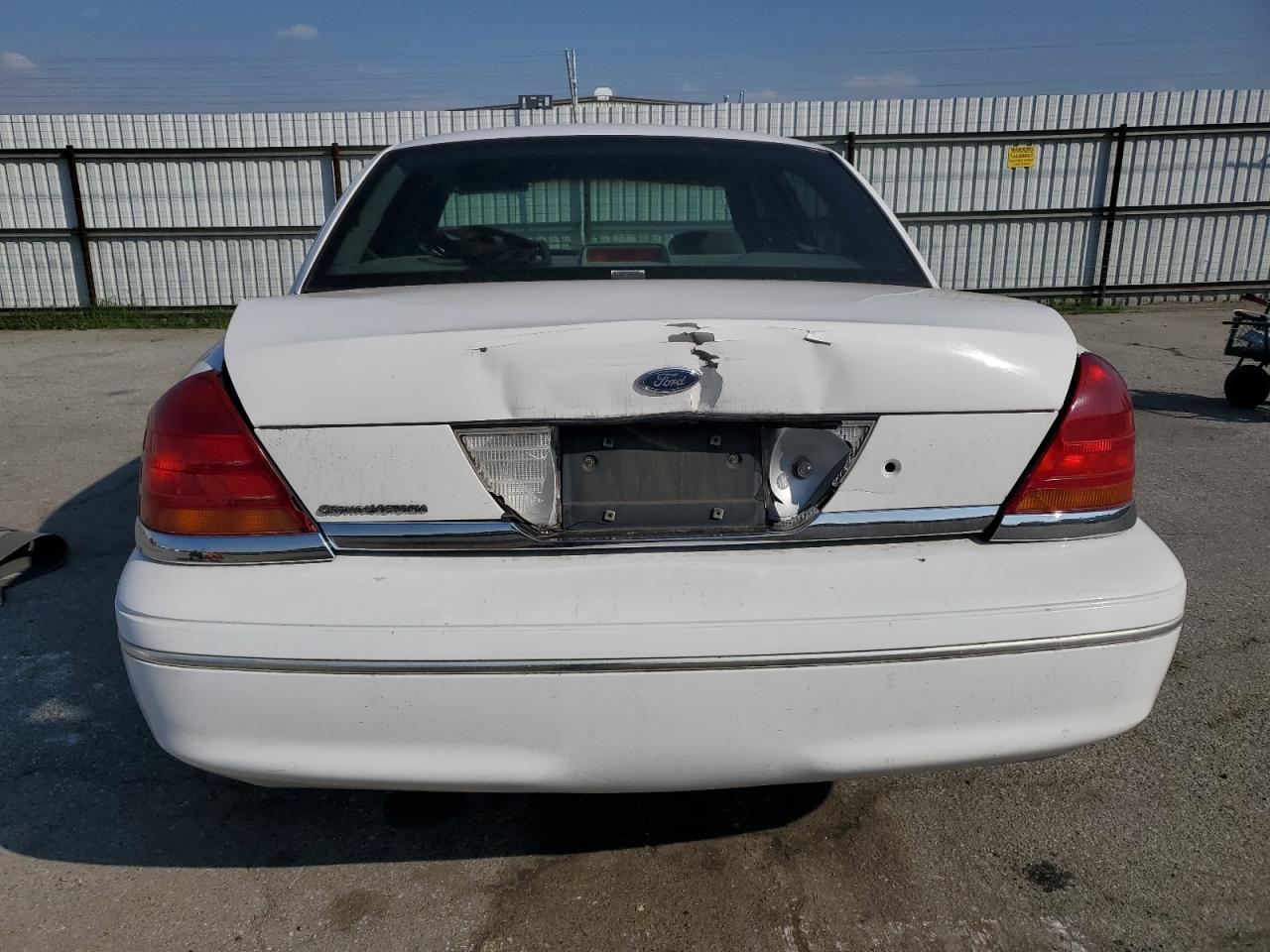 1998 Ford Crown Victoria VIN 2FAFP73W7WX100837 Copart auction photo, rear end damage thumbnail 6