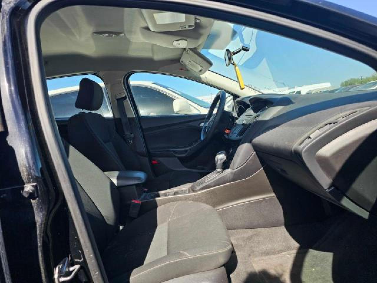 2016 Ford Focus VIN 1FADP3K2XGL283163 Copart auction photo, normal wear / minor dent/scratches damage thumbnail 5