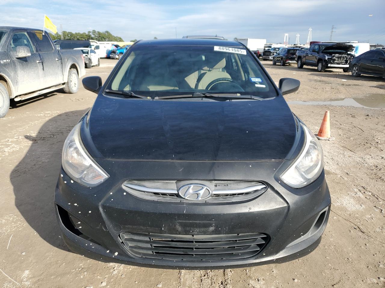 2017 Hyundai Accent VIN KMHCT4AE3HU336019 Copart auction photo, rear end / minor dent/scratches damage thumbnail 5