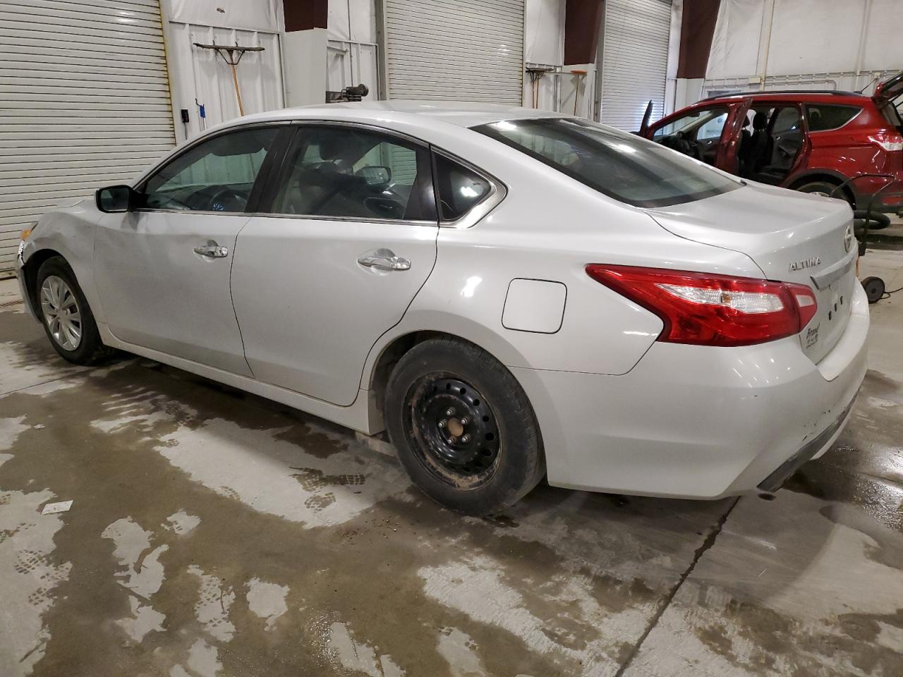 2016 Nissan Altima VIN 1N4AL3AP2GN313949 Copart auction photo, front end / side damage thumbnail 2