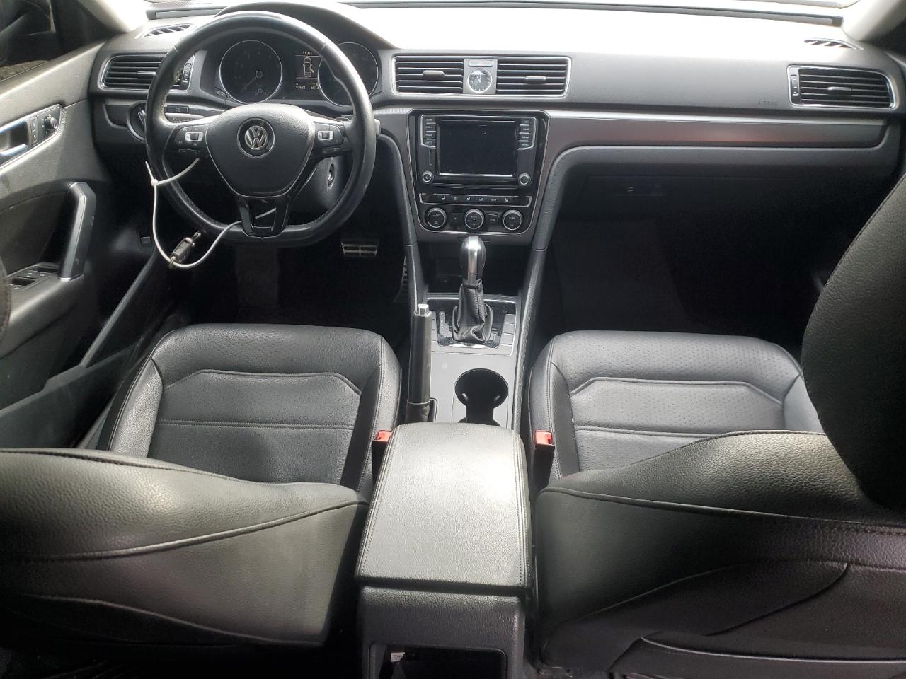 2017 Volkswagen Passat VIN 1VWDT7A35HC071390 Copart auction photo, front end damage thumbnail 8