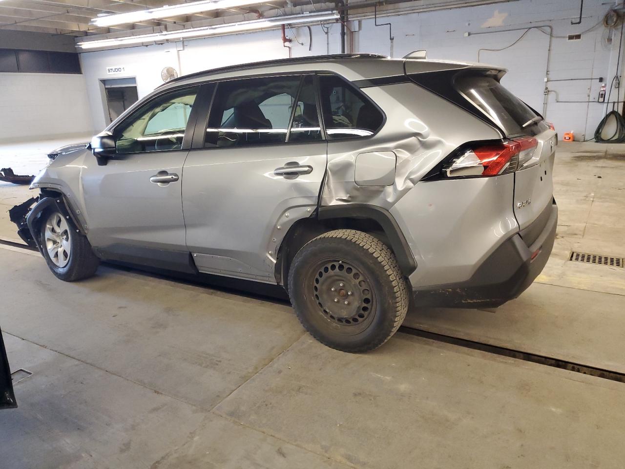 2019 Toyota RAV 4 VIN JTMF1RFV4KD034467 Copart auction photo, front end damage thumbnail 2