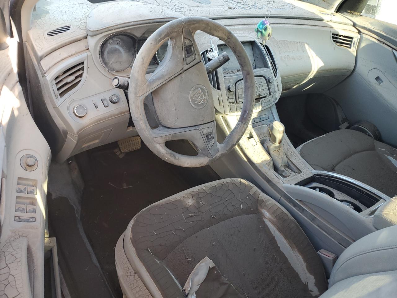 2010 Buick LaCrosse VIN 1G4GE5EVXAF298603 Copart auction photo, water/flood / all over damage thumbnail 8