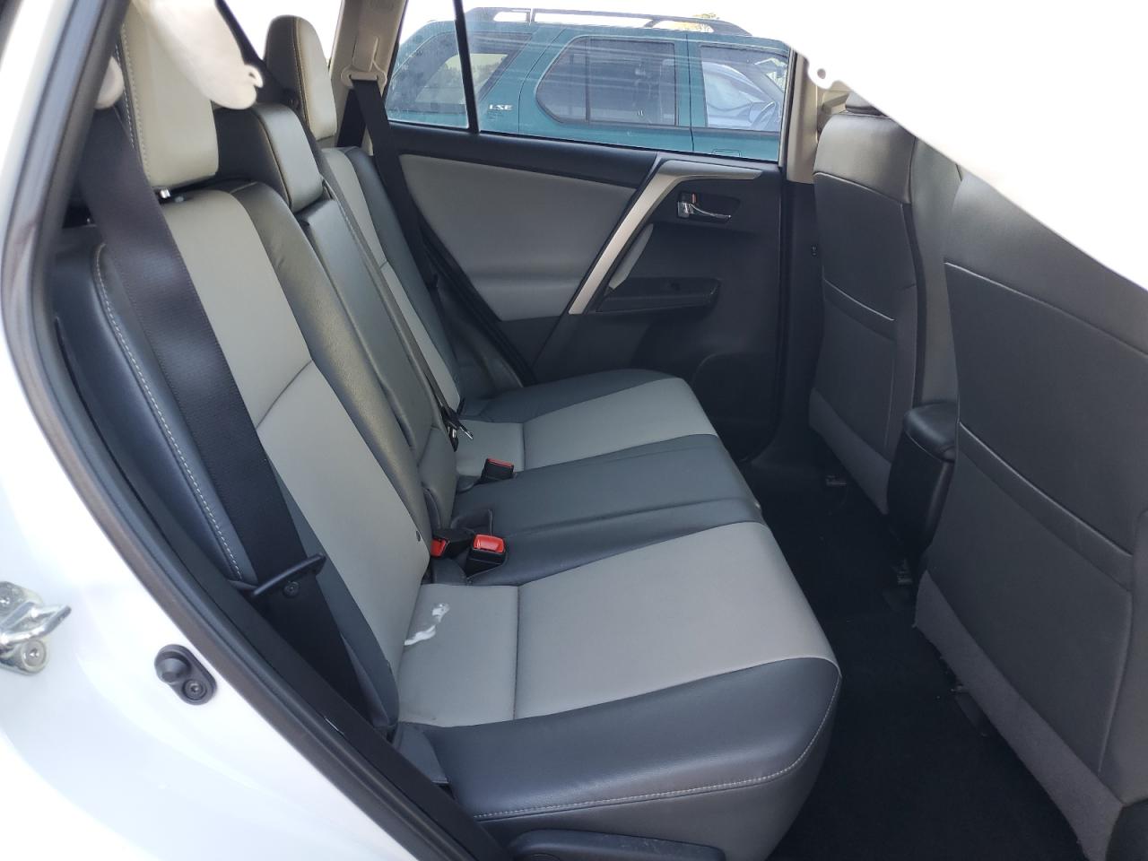 2015 Toyota RAV 4 VIN 2T3YFREV2FW207617 Copart auction photo, side / rear end damage thumbnail 11