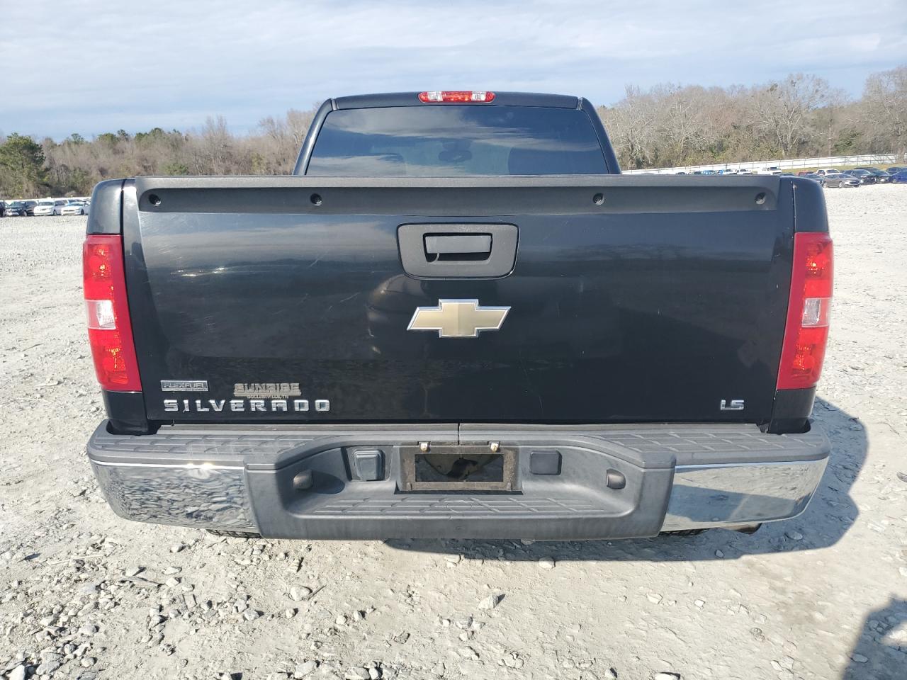 2011 Chevrolet Silverado VIN 1GCRCREA9BZ442987 Copart auction photo, side / front end damage thumbnail 6