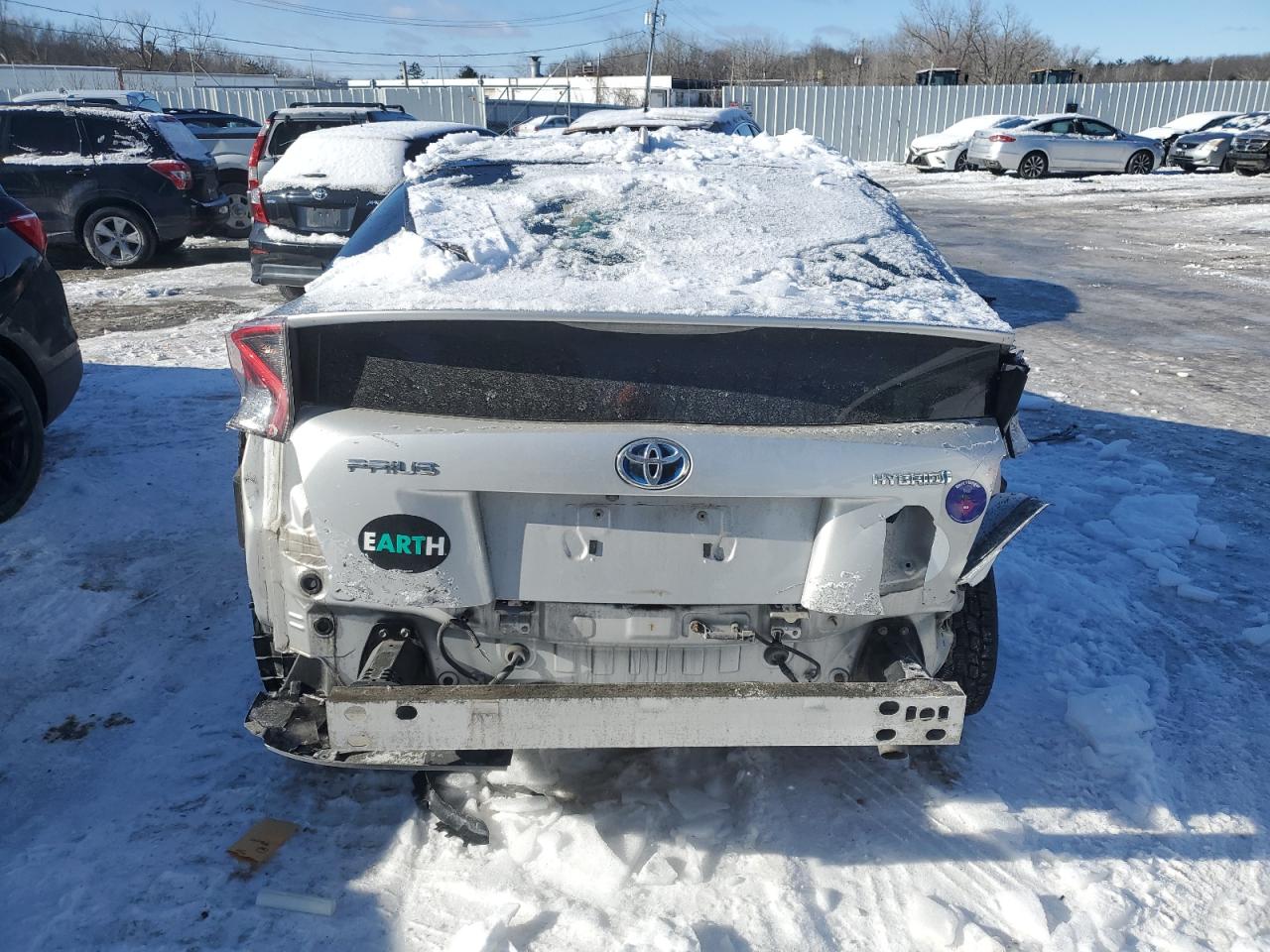 2017 Toyota Prius VIN JTDKARFUXH3537022 Copart auction photo, front end / all over damage thumbnail 6
