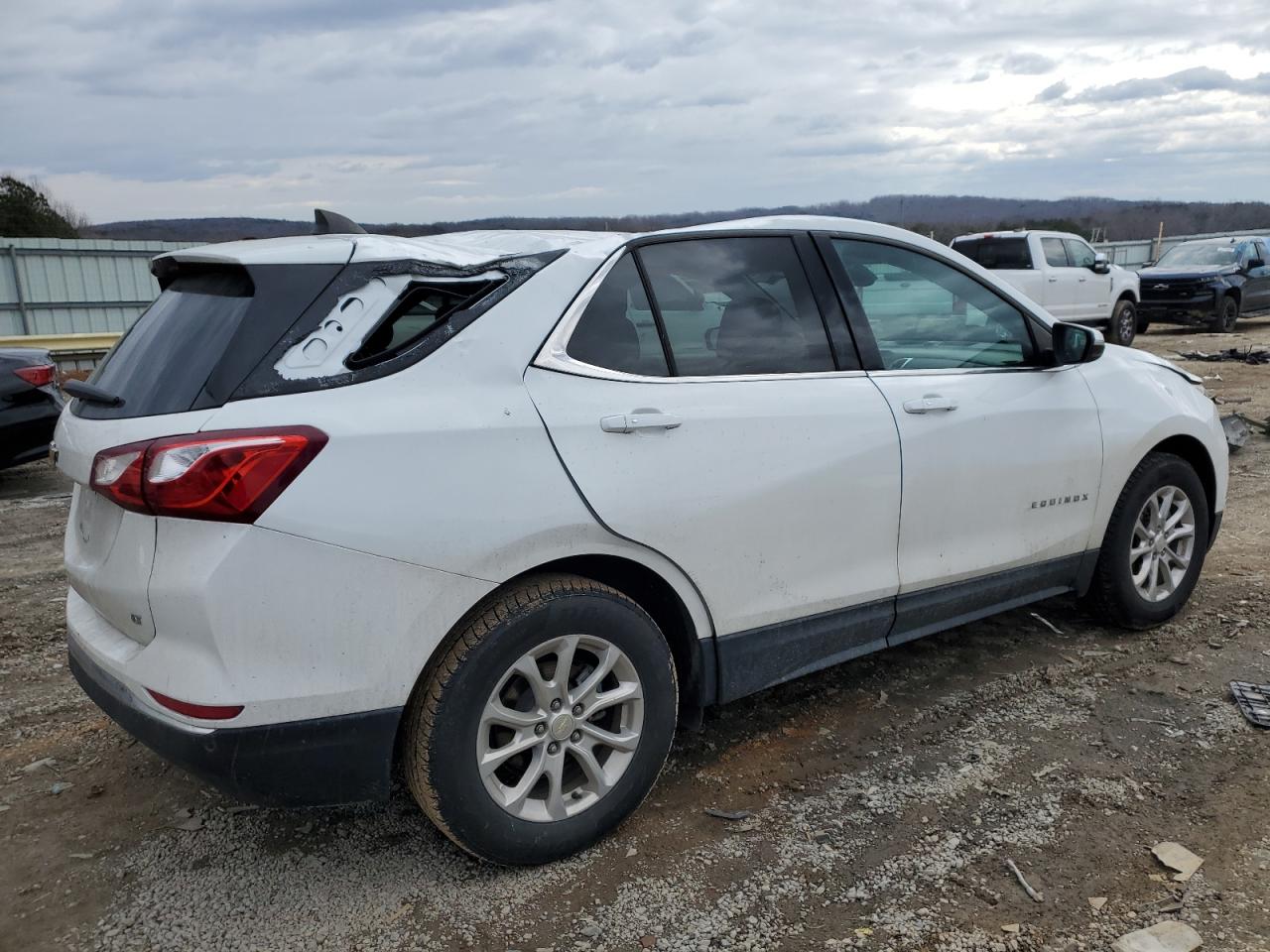 2019 Chevrolet Equinox VIN 3GNAXJEV8KS620818 Copart auction photo, top/roof / front end damage thumbnail 3