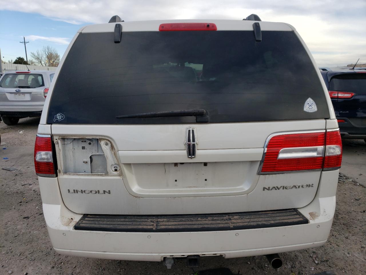2010 Lincoln Navigator VIN 5LMJJ2J54AEJ09789 Copart auction photo, front end / undercarriage damage thumbnail 6