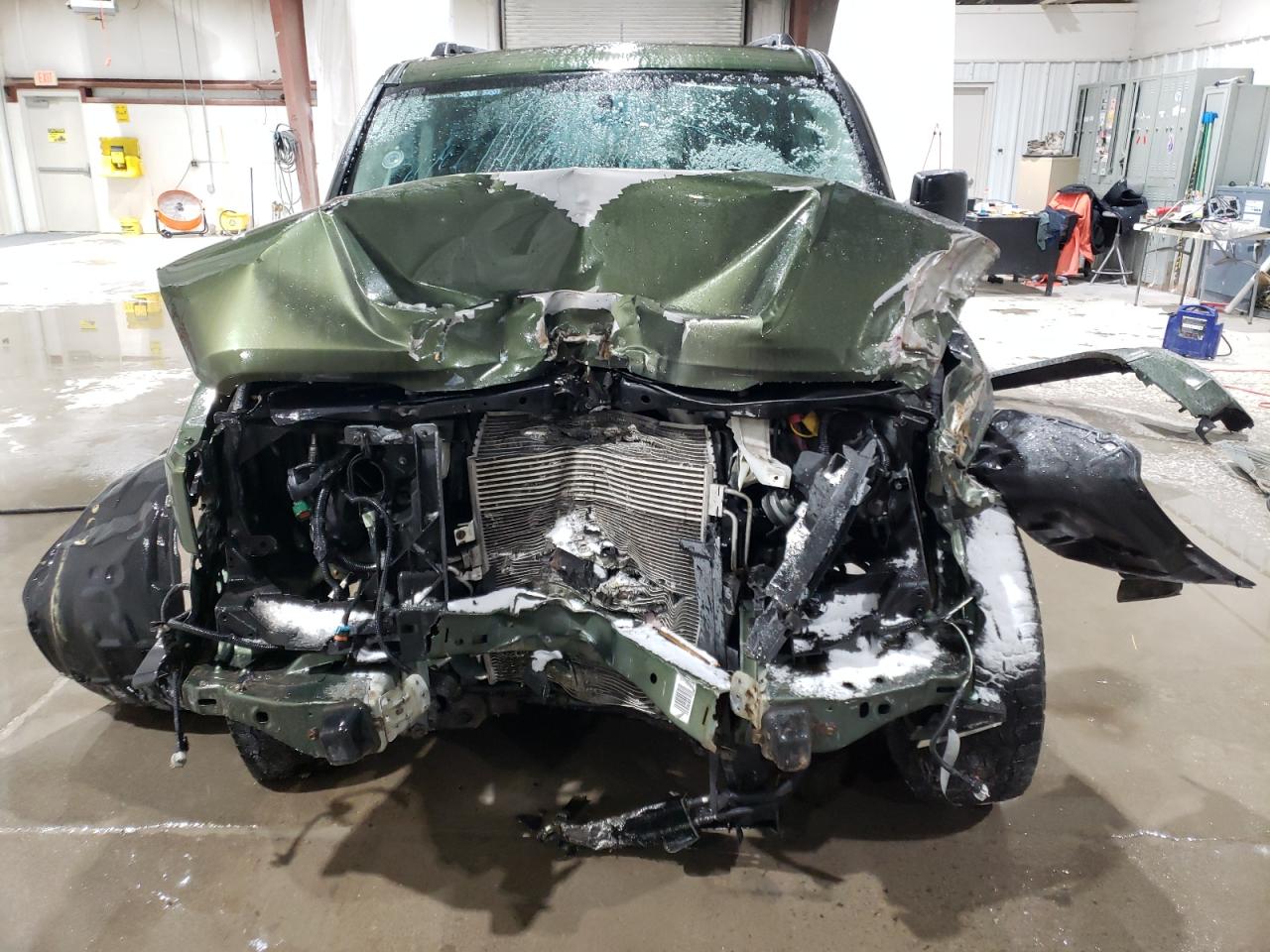 2008 Jeep Liberty (North America) VIN 1J8GN28K08W215686 Copart auction photo, front end damage thumbnail 5
