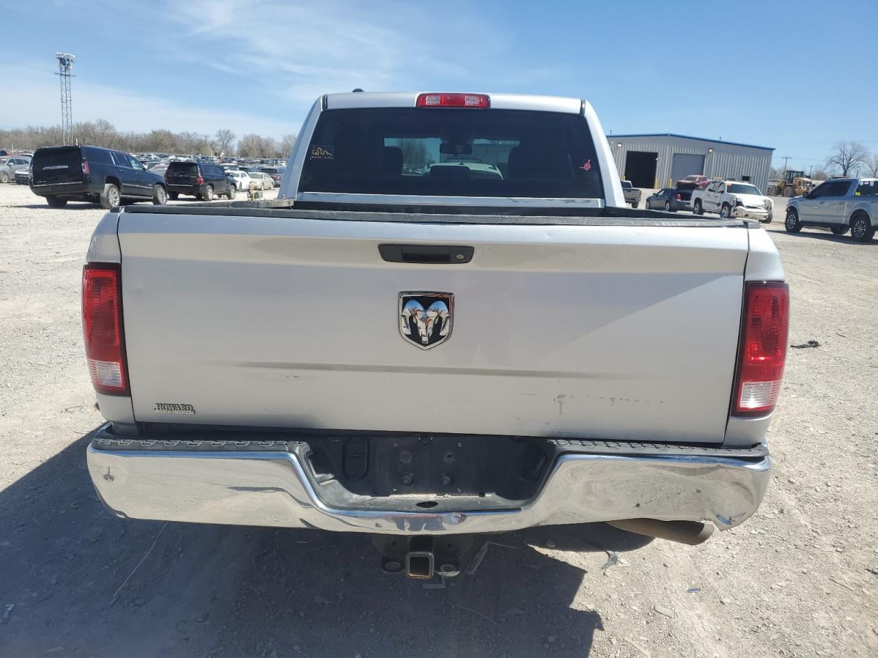 2016 RAM 1500 VIN 1C6RR6KG6GS136455 Copart auction photo, rear end / minor dent/scratches damage thumbnail 6