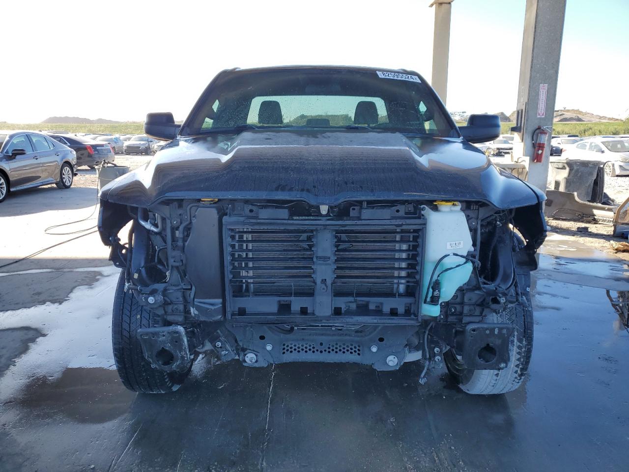 2021 RAM 1500 VIN 1C6RREBT1MN689984 Copart auction photo, front end / minor dent/scratches damage thumbnail 5
