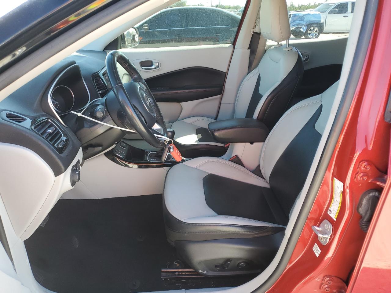 2019 Jeep Compass VIN 3C4NJCCB8KT809401 Copart auction photo, front end / side damage thumbnail 7