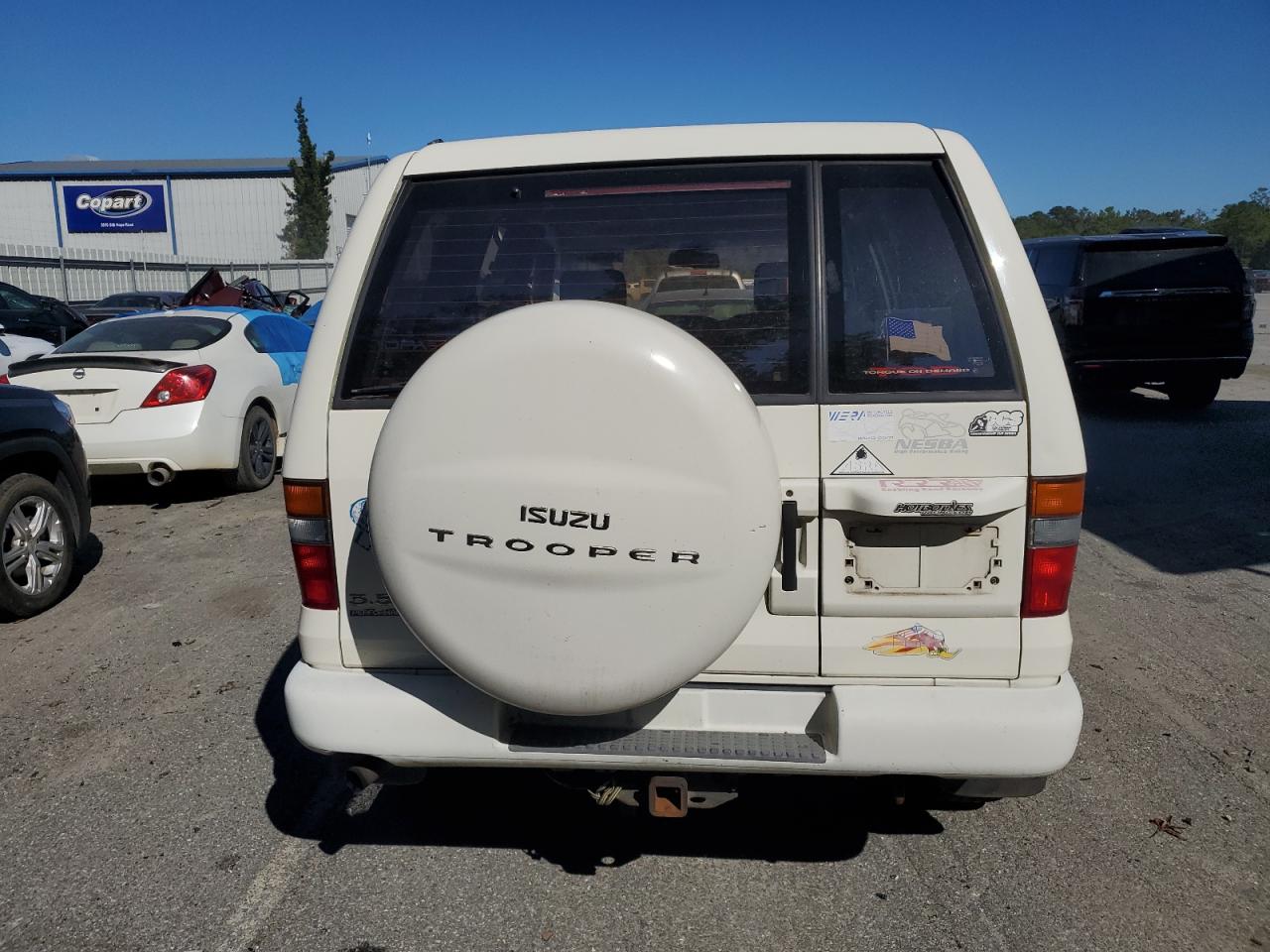 1999 Isuzu Trooper VIN JACDJ58X3X7917365 Copart auction photo, top/roof damage thumbnail 6