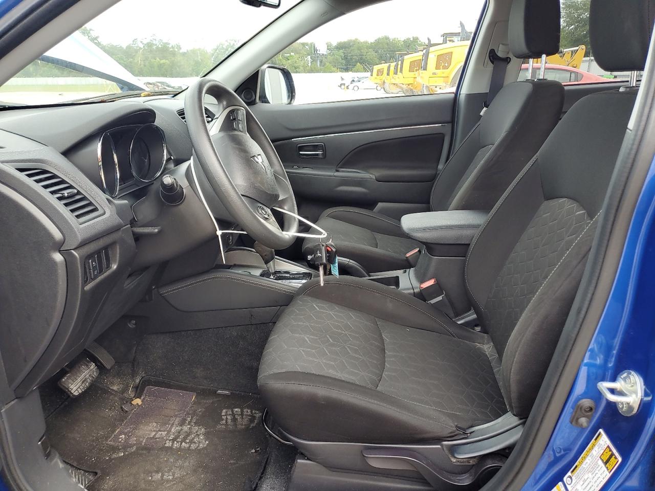 2021 Mitsubishi Outlander VIN JA4APUAU8MU010664 Copart auction photo, front end damage thumbnail 7