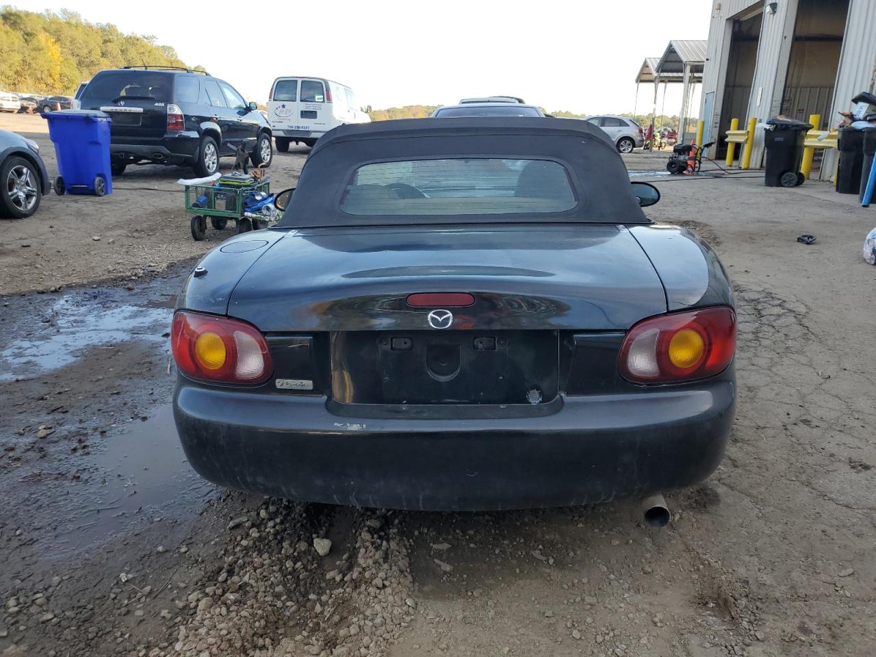 2000 Mazda MX-5 VIN JM1NB353XY0139763 Copart auction photo, side / rear end damage thumbnail 6