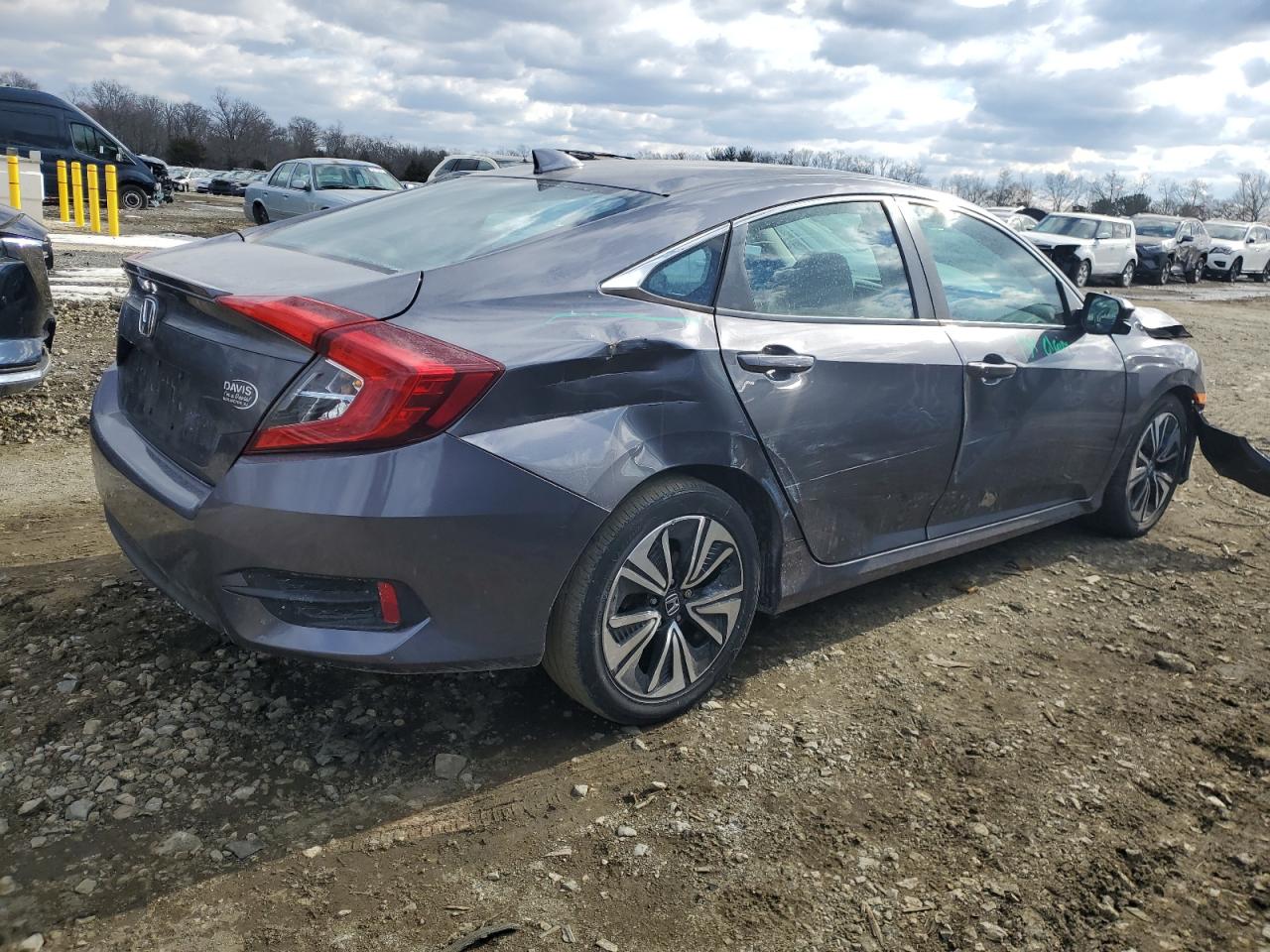 2017 Honda Civic VIN 19XFC1F35HE201517 Copart auction photo, front end / side damage thumbnail 3