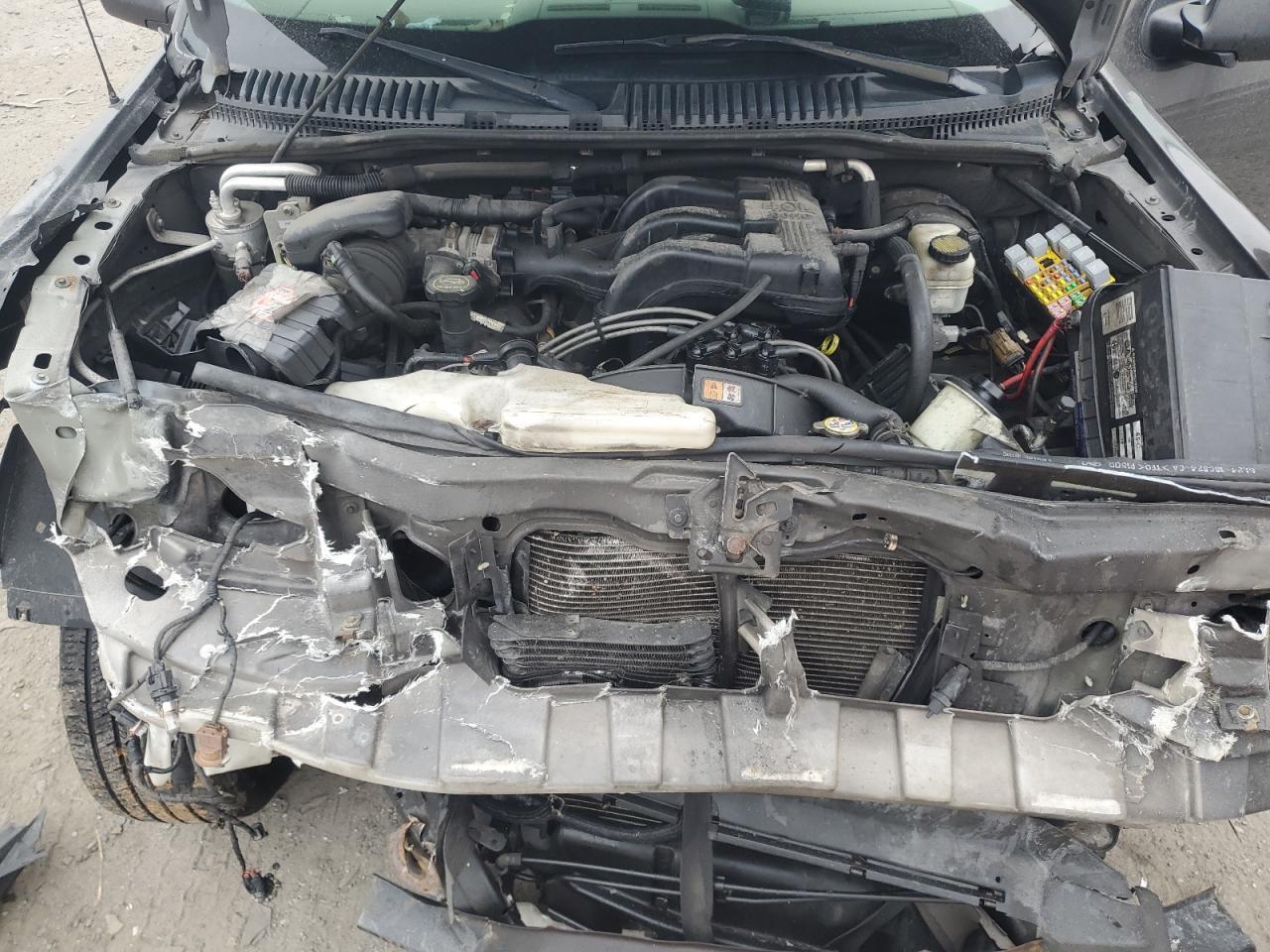 2006 Ford Explorer VIN 1FMEU73E56UB09853 Copart auction photo, front end / minor dent/scratches damage thumbnail 12