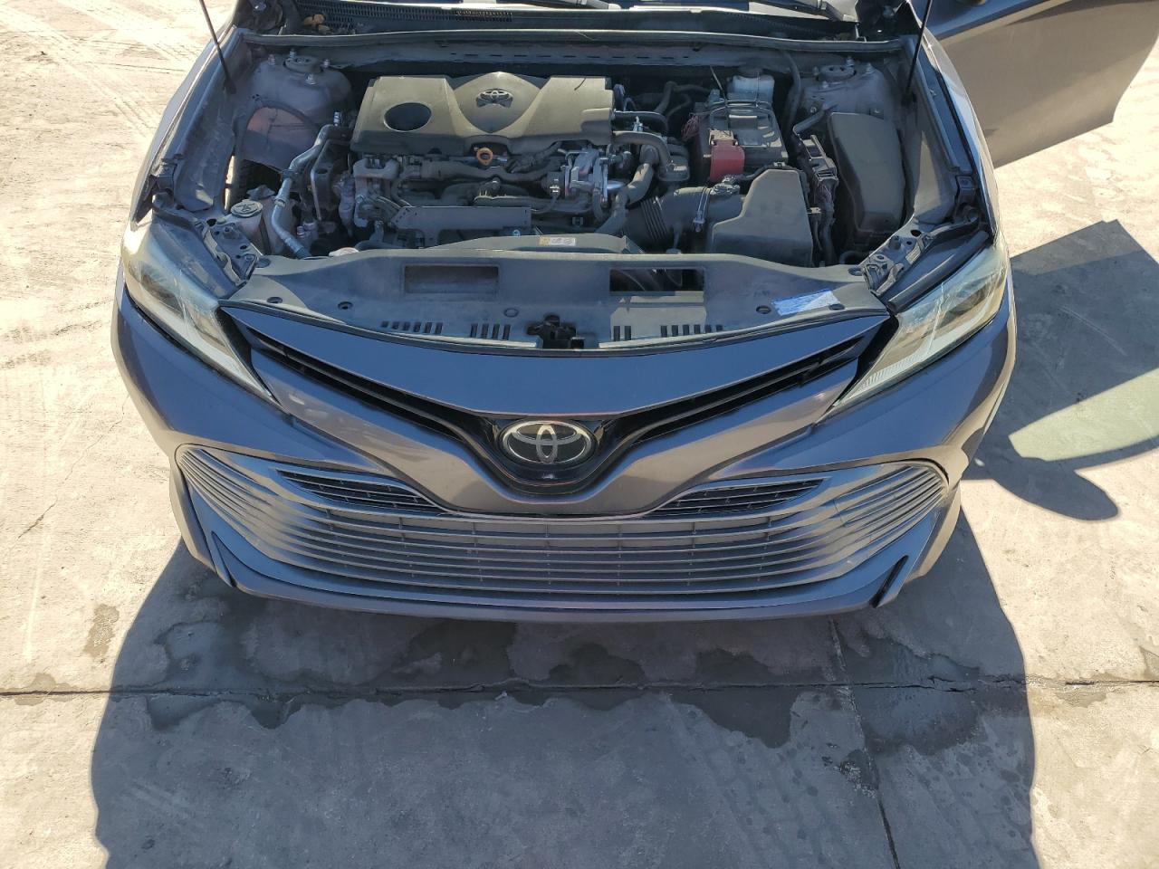 2018 Toyota Camry VIN 4T1B11HK0JU563153 Copart auction photo, side / hail damage thumbnail 11