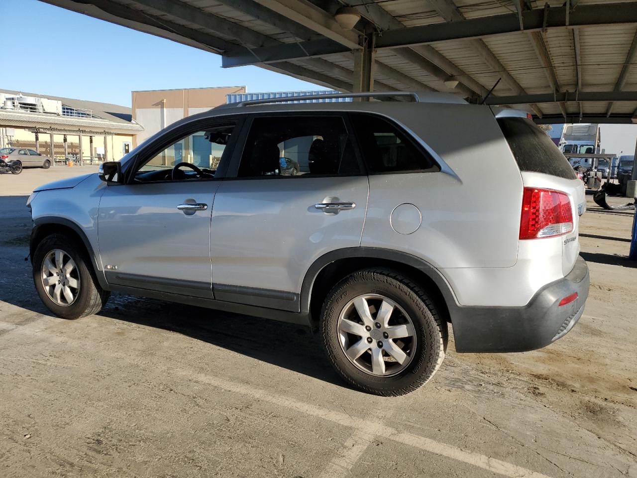 2012 KIA Sorento VIN 5XYKTDA69CG277870 Copart auction photo, front end / side damage thumbnail 2