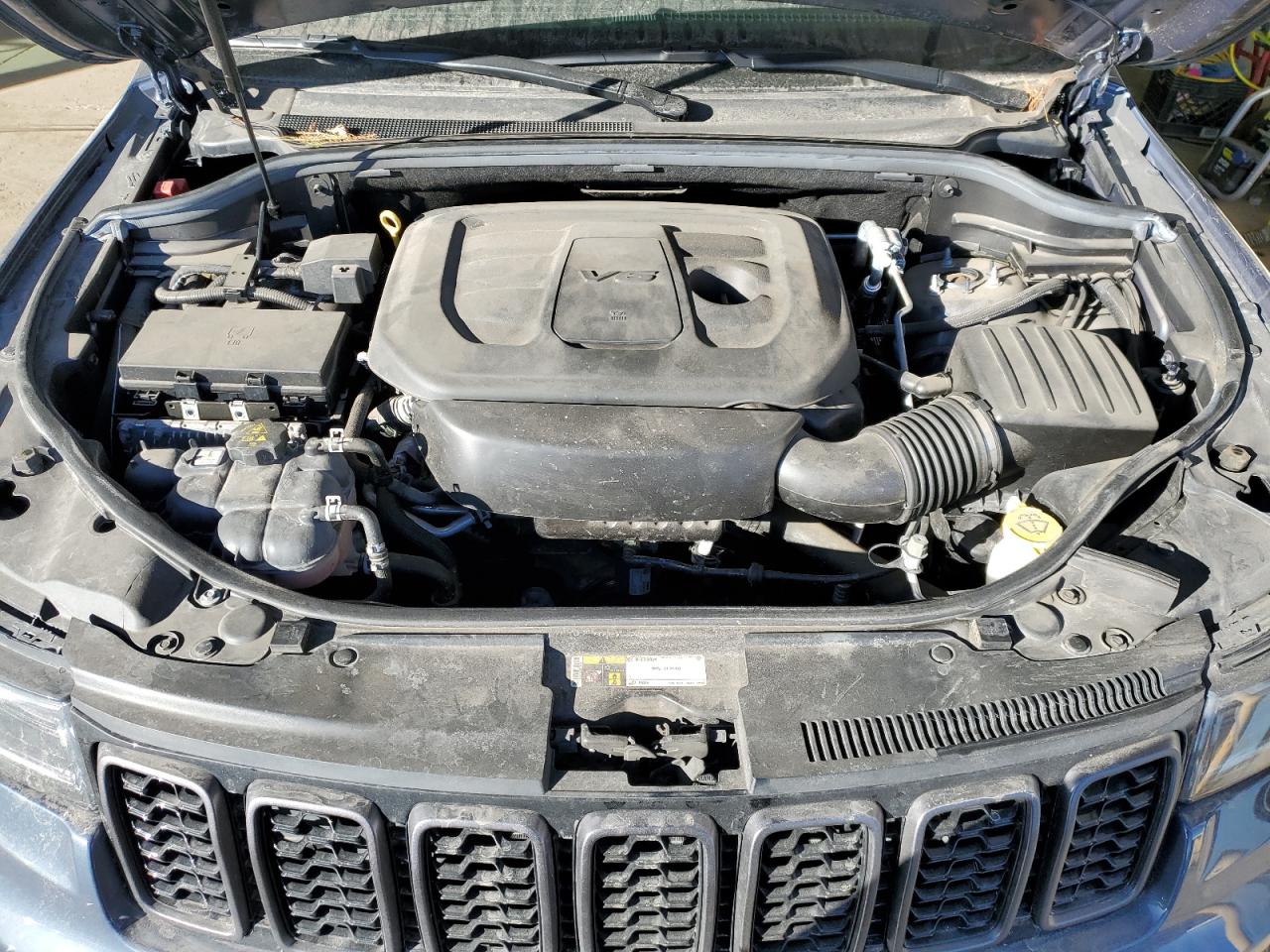 2019 Jeep Grand Cherokee VIN 1C4RJFBG4KC842875 Copart auction photo, vandalism / all over damage thumbnail 12