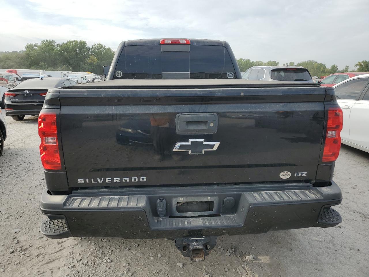 2019 Chevrolet Silverado VIN 1GC1KTEY8KF121387 Copart auction photo, burn - interior / minor dent/scratches damage thumbnail 6