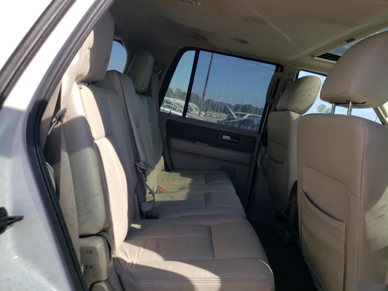 2014 Ford Expedition VIN 1FMJU1H56EEF05528 Copart auction photo, side / rear end damage thumbnail 11