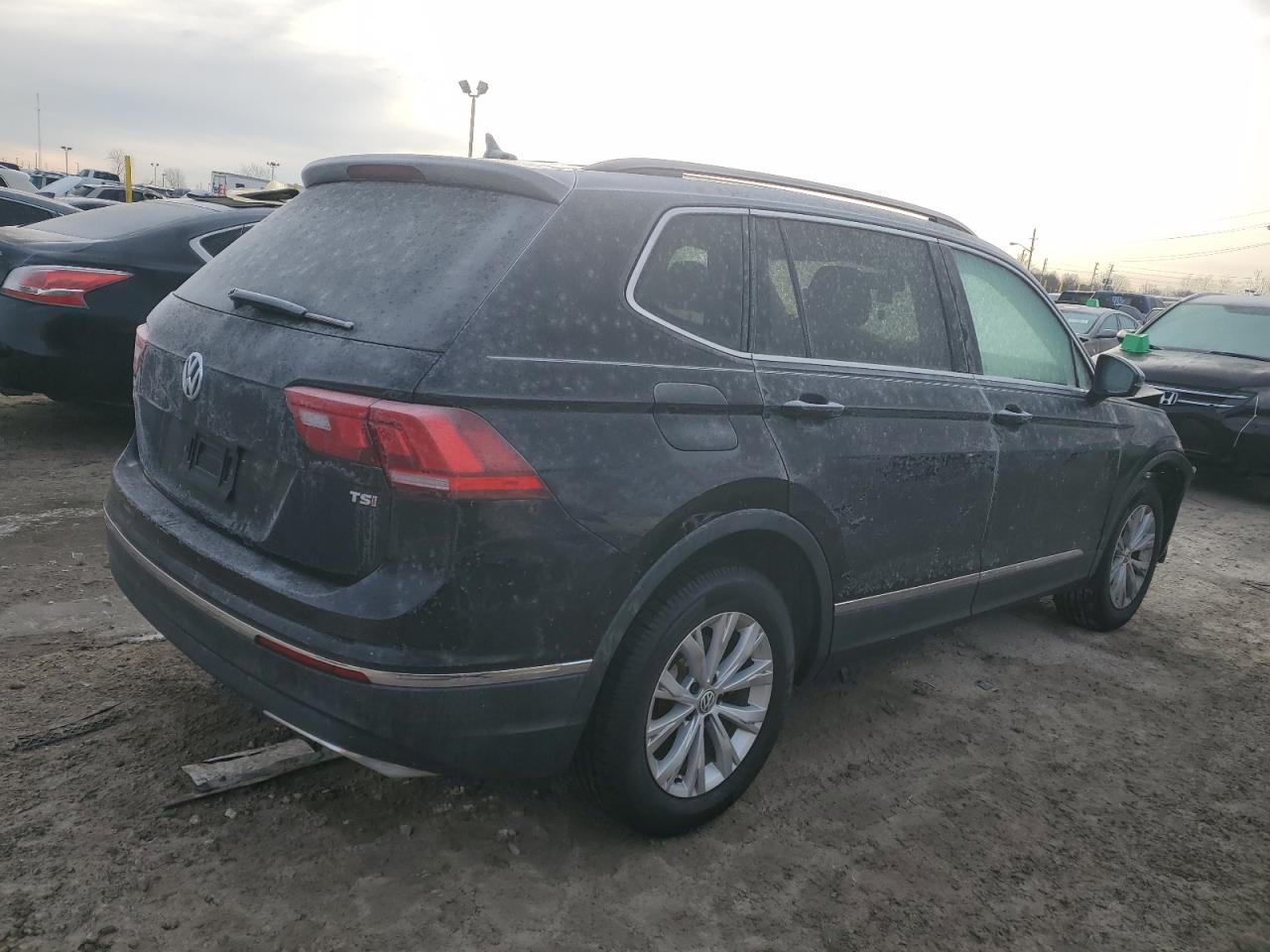 2018 Volkswagen Tiguan VIN 3VV3B7AX0JM024567 Copart auction photo, front end / mechanical damage thumbnail 3