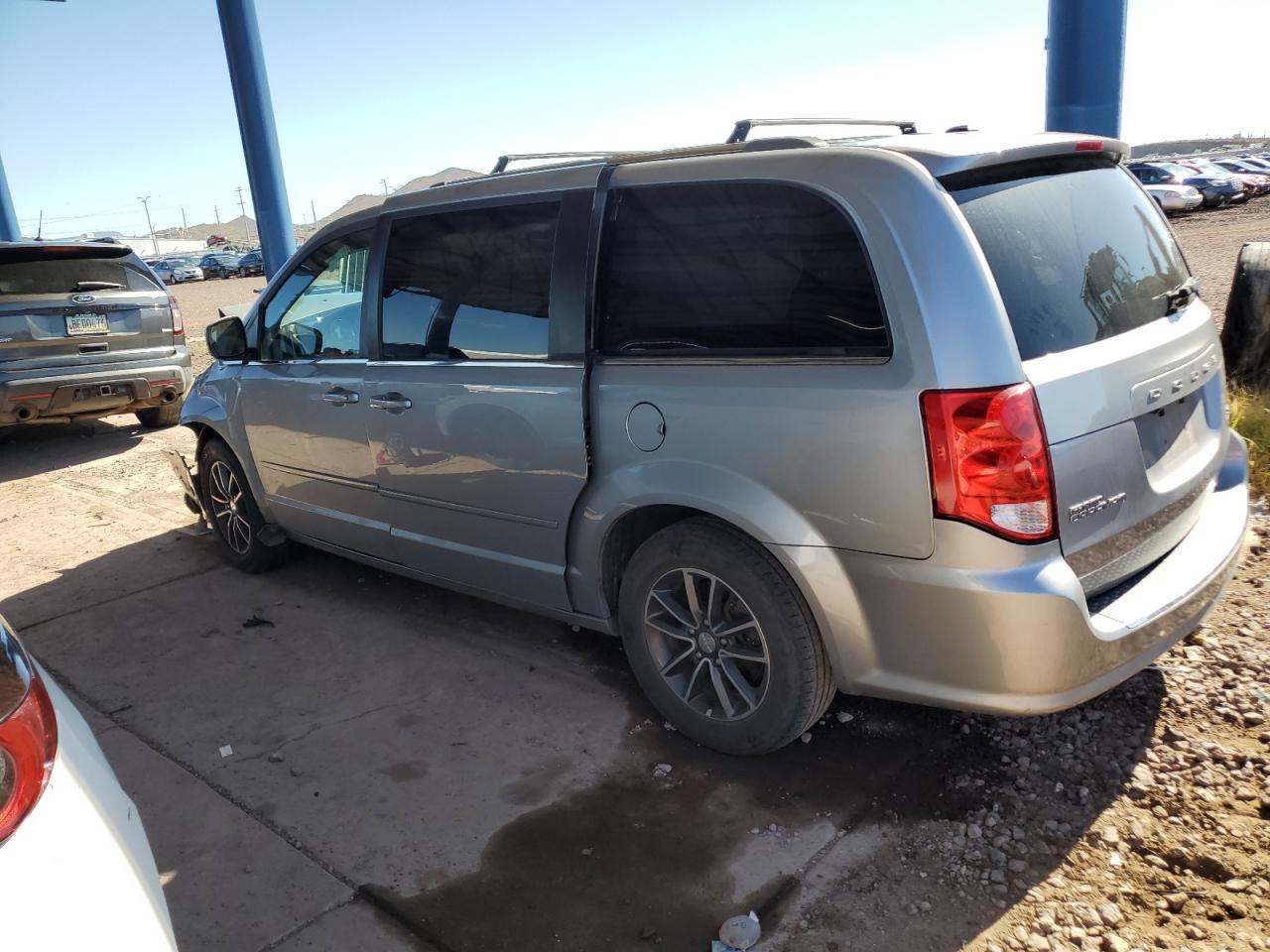 2017 Dodge Caravan VIN 2C4RDGCG1HR808209 Copart auction photo, front end damage thumbnail 2