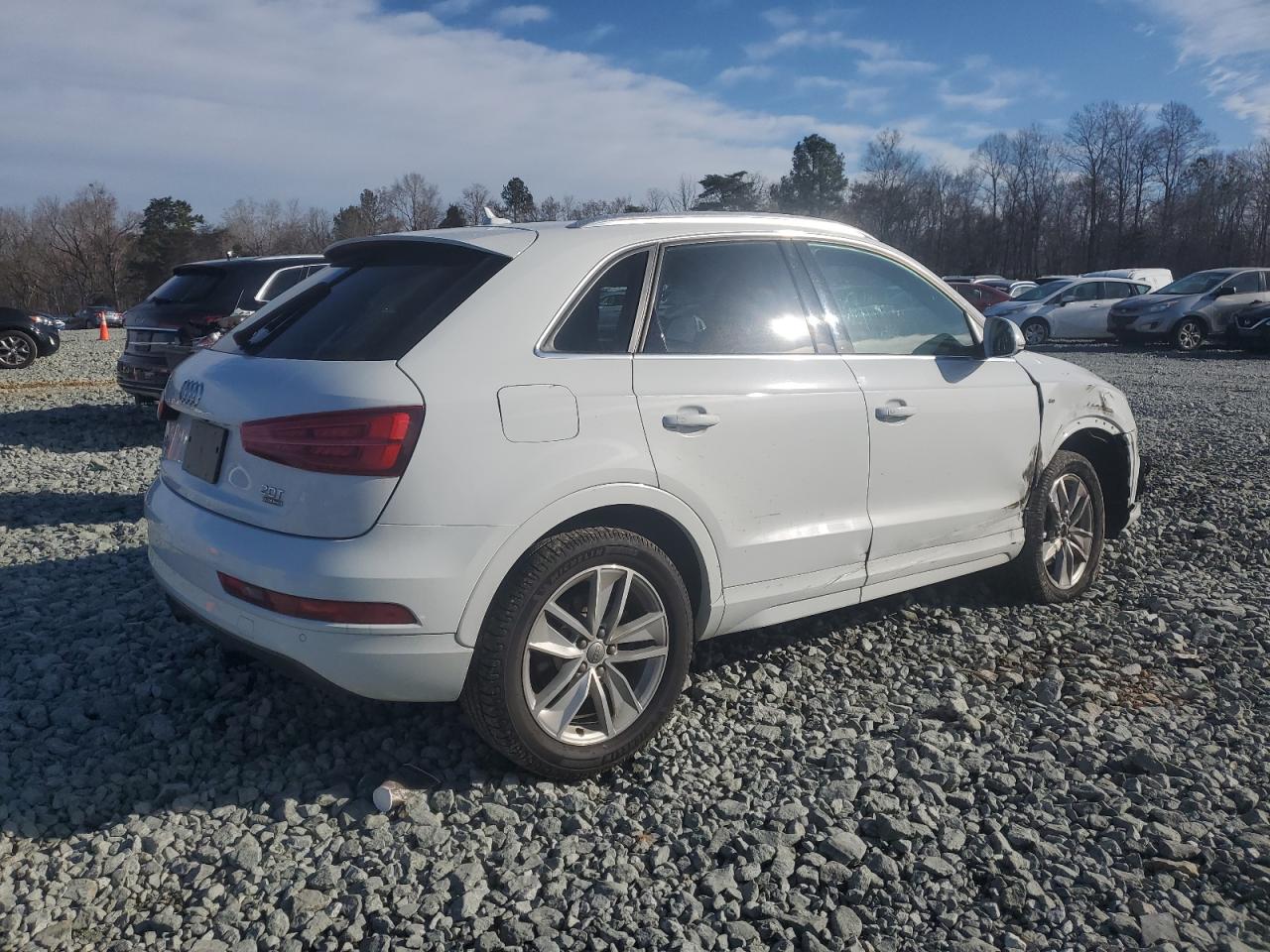 2018 Audi Q3 VIN WA1JCCFS3JR016593 Copart auction photo, front end / side damage thumbnail 3