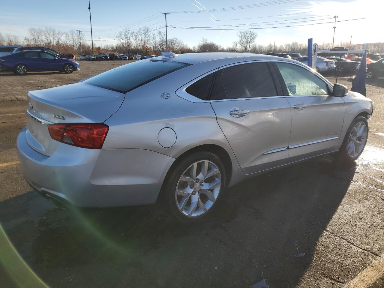 2017 Chevrolet Impala VIN 1G1145S34HU194106 Copart auction photo, front end / side damage thumbnail 3